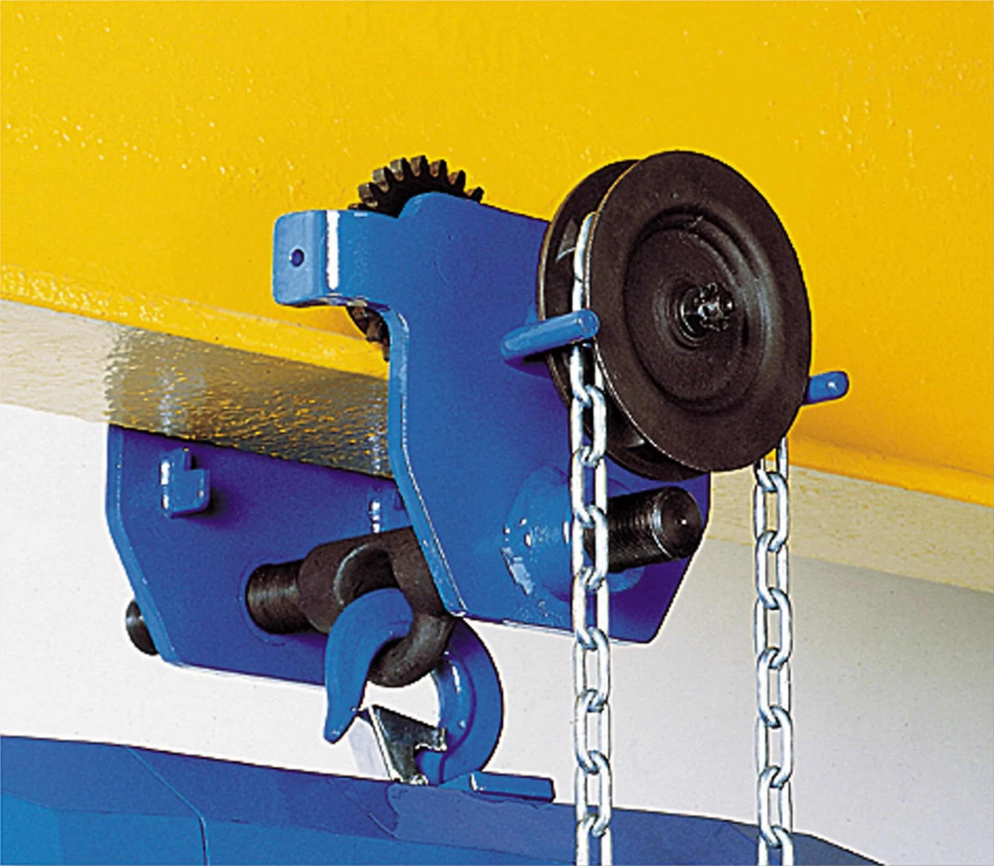 corso® Overhead Geared Trolleys - Flange Adjustment with Crank and Extended Hanging Bar